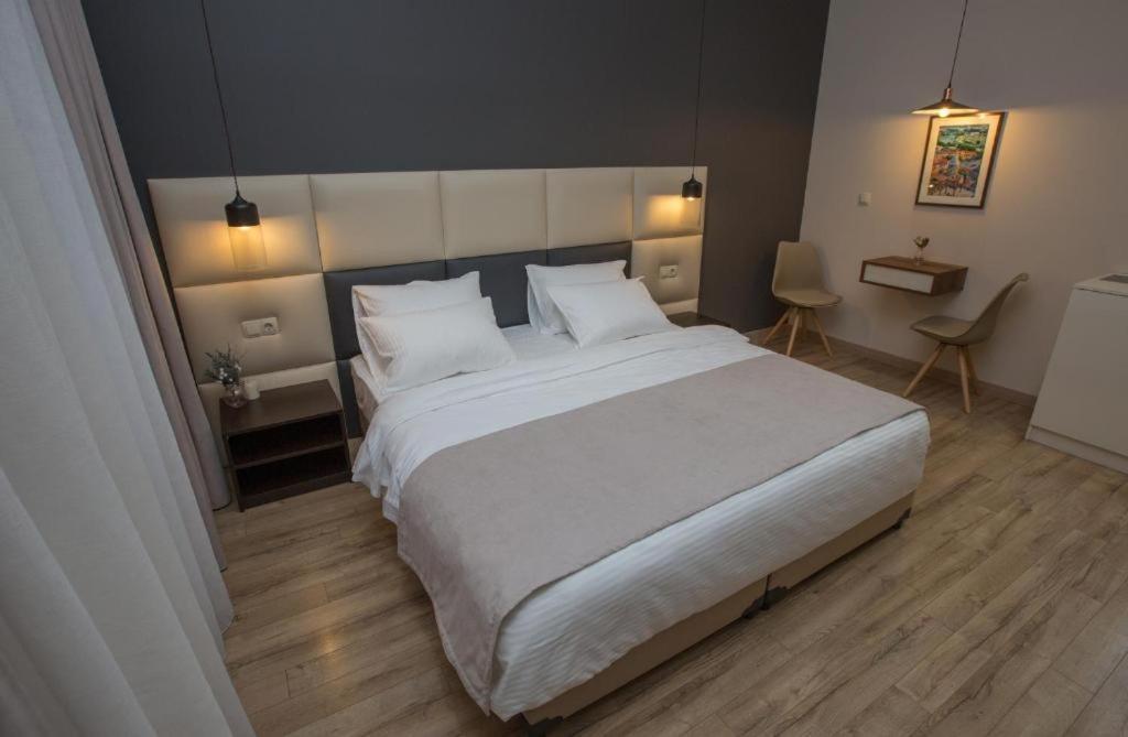 History Hotel Tbilisi ภายนอก รูปภาพ